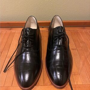 EUC Cole Haan Black Leather oxfords